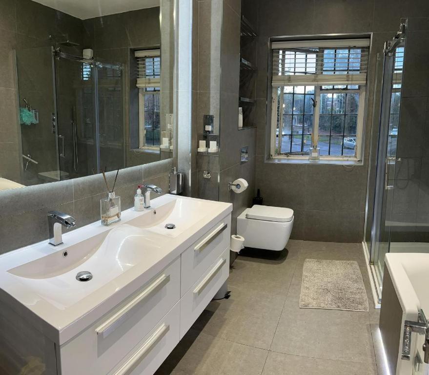 Spacious Guest House, Wandsworth, Balham Pensión Londres
